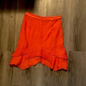 Gorgeous orange midi skirt (reaches the knees on me and I’m 5’8)
